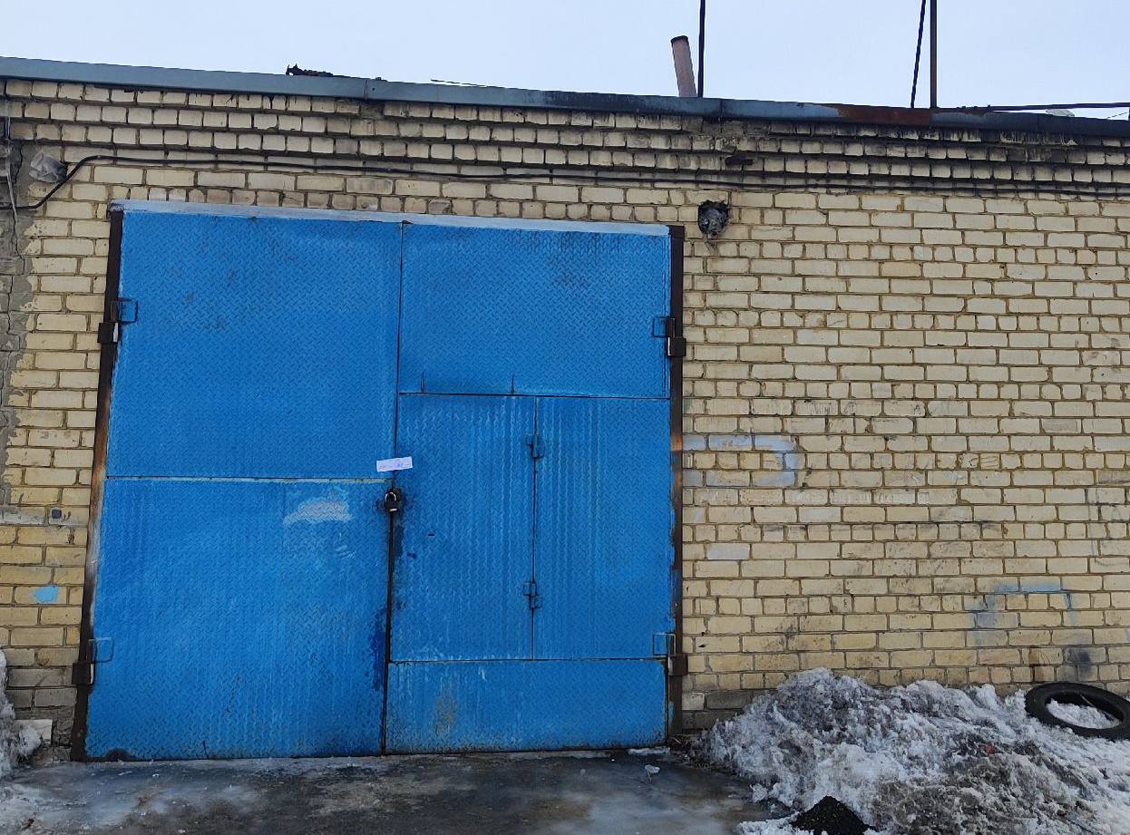 В Саратове закрыли автосервис из-за работника-мигранта В Саратове закрыли автосервис из-за работника-мигранта